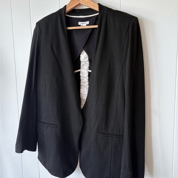 Helmut Lang Black Blazer with Structured Shoulders | Size M - Picture 3 of 7